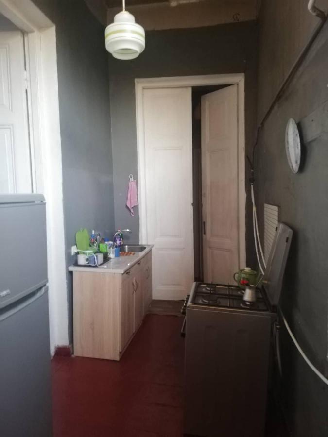 Eka'S Apartment On Marjanishvili Tbilisi Buitenkant foto